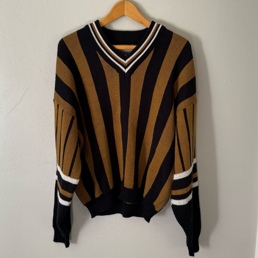 American Crusader Vintage Sweater (NFL Saints football) Size Large